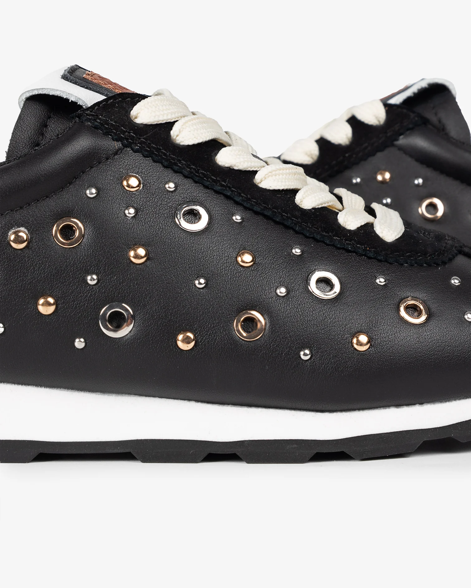 Zapatilla Inara Tachuelas Negro - Image 10