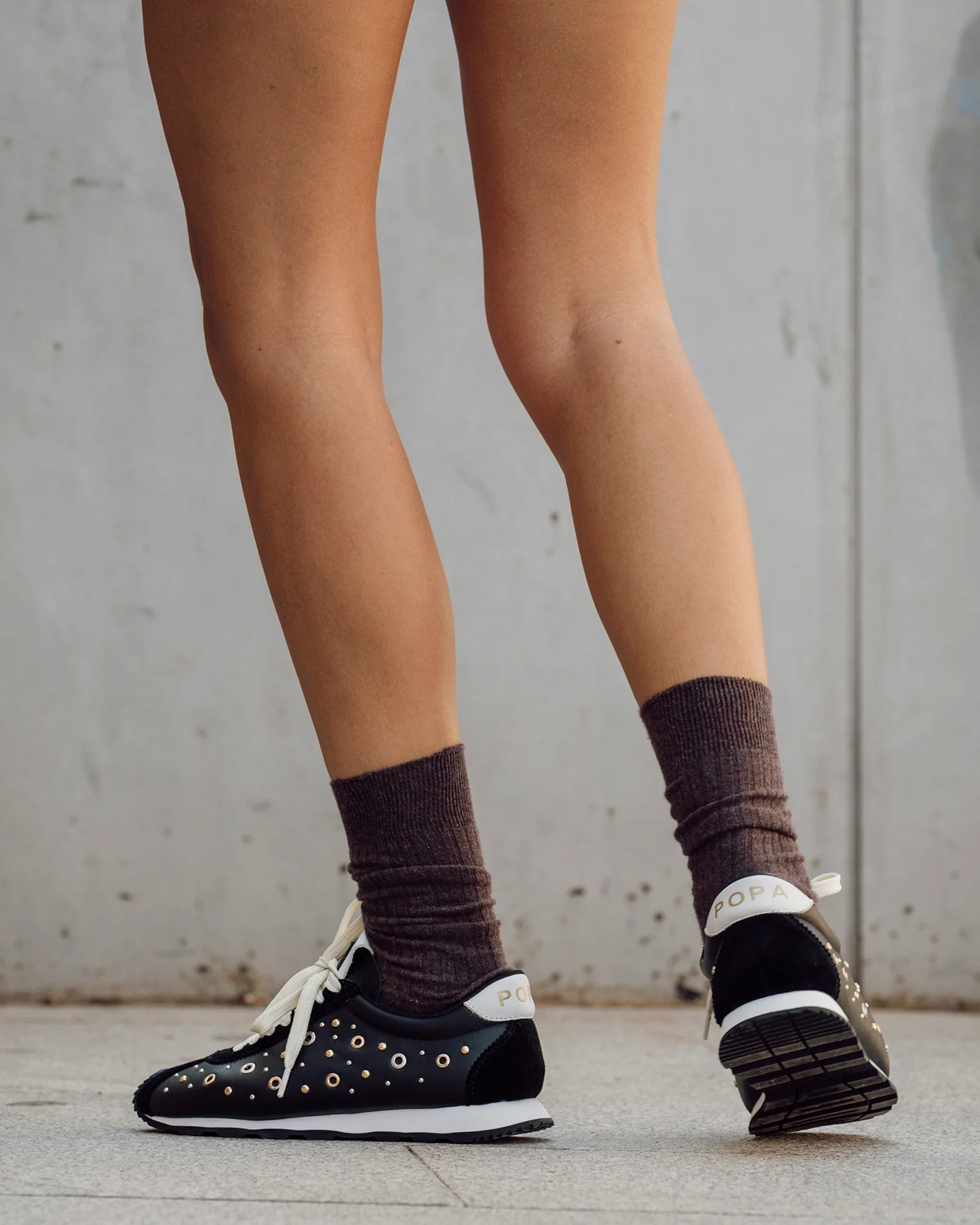 Zapatilla Inara Tachuelas Negro - Image 7